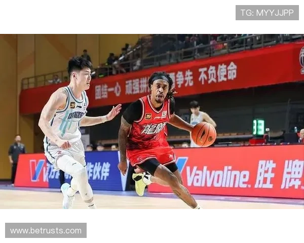 广东宏远与广州龙狮达成交易 朱芳雨签下场均23+5+5小外援麦考尔 广东宏远与广州龙狮达成交易 朱芳雨签下场均23+5+5小外援麦考尔